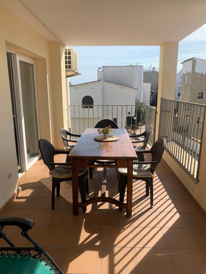 Waterside Apartment - Two Bedroom Empuriabrava Exterior foto