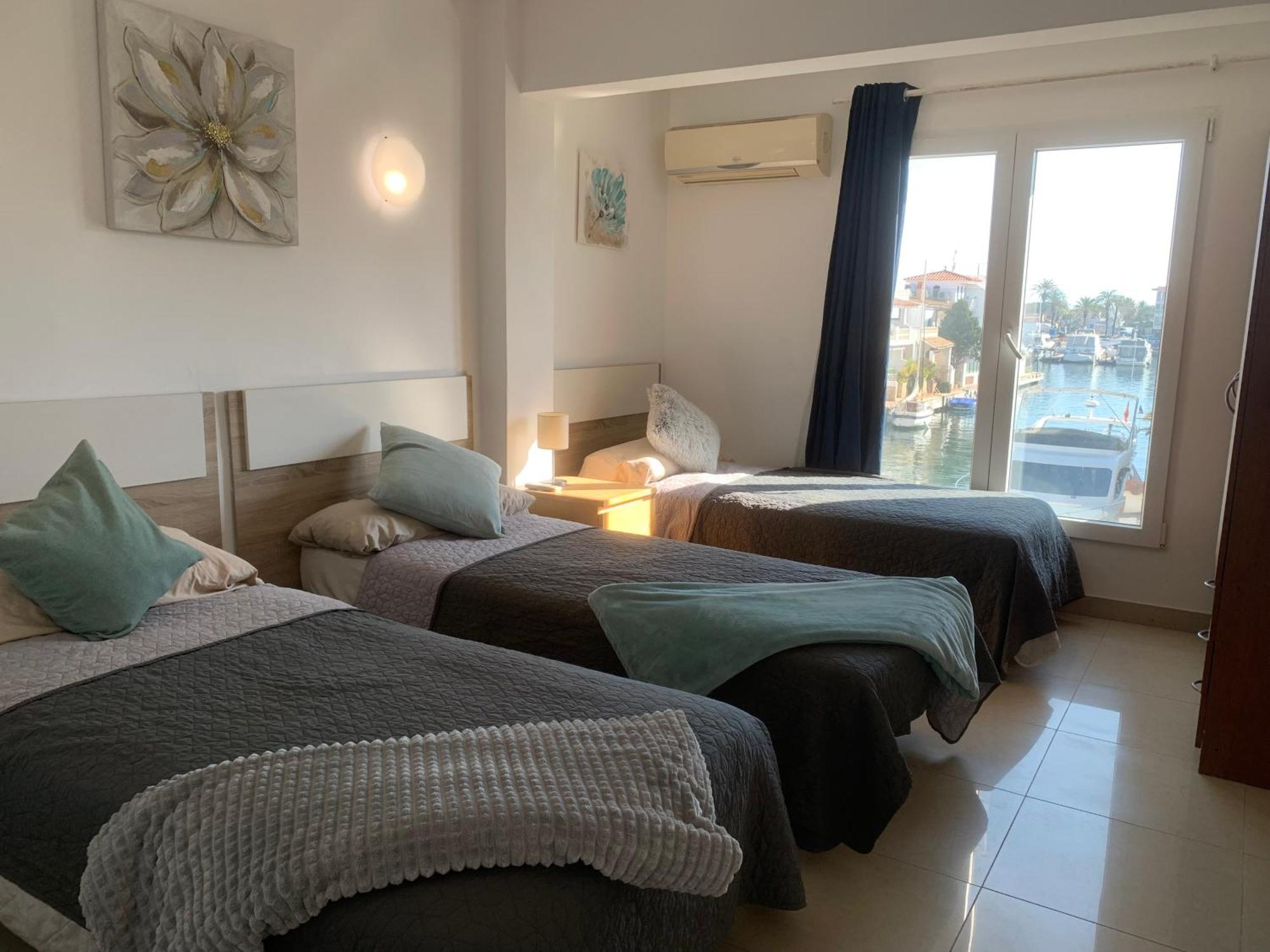 Waterside Apartment - Two Bedroom Empuriabrava Exterior foto